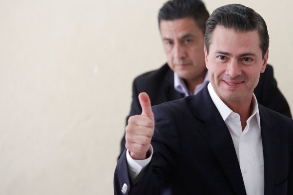 Los altos salarios de las autoridades también preocupan a México