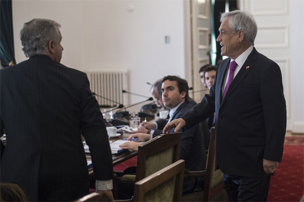 Presidente Piñera encabeza en La Moneda reunión con ministros económicos para abordar efectos de la guerra comercial