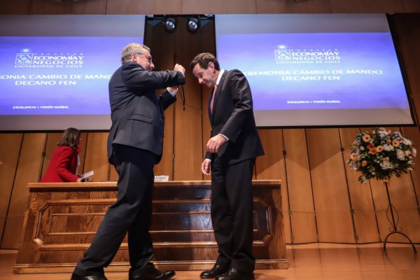 José De Gregorio asume decanato FEN 2018 -2022
