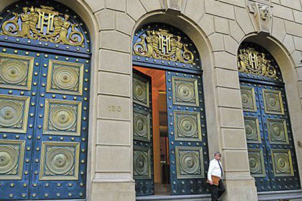 Contraloría aprueba millonario decreto de recortes de gasto de Hacienda