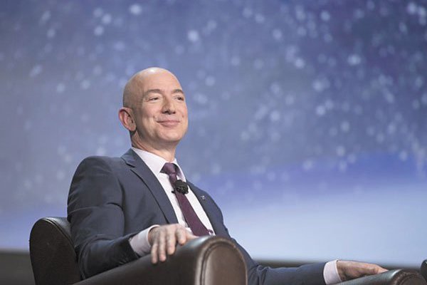 Amazon se anota un triunfo gracias a su servicio en la nube y a las compras online