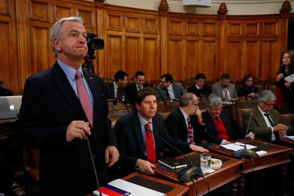 Golpe a gestión económica: agencia Moody´s baja nota de Chile pese a mejor escenario económico