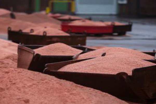 Chile es el canario en las minas de cobre por la caída del precio de metal
