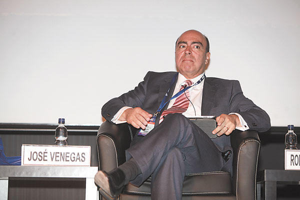 Designan a José Venegas como nuevo titular de la CNE