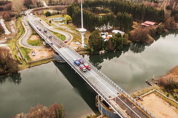 <p>¡Al fin! Puente Cau Cau podrá ser utilizado a partir de la próxima semana</p>