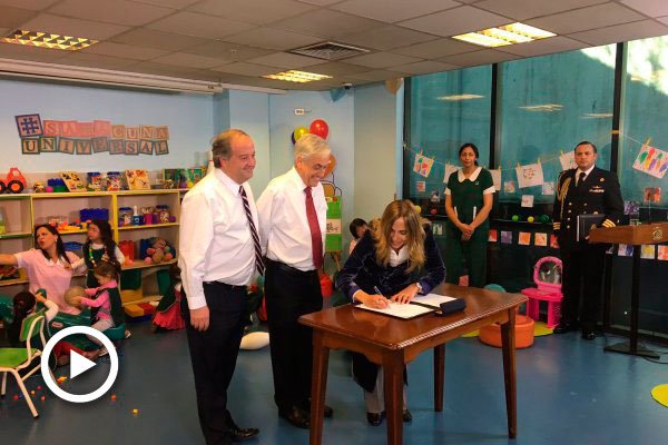 Piñera presenta sala cuna universal con aporte de los empleadores