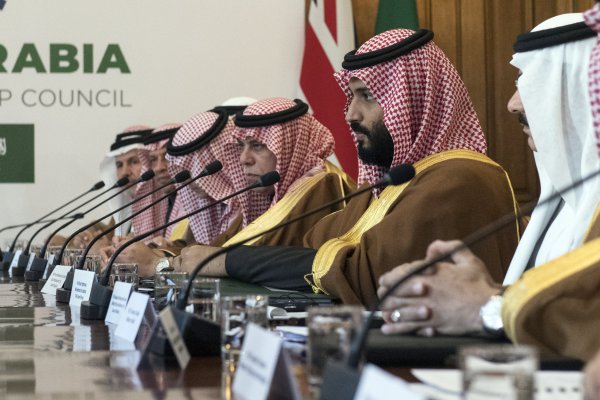 Arabia Saudita descubre la riqueza como un arma de destrucción masiva