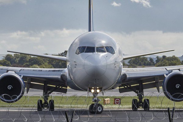Sky y Latam intensifican guerra de ofertas y anuncian nuevas rutas
