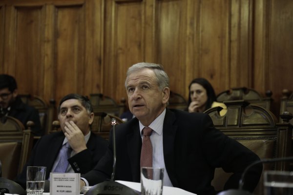 Gobierno destacó aprobación en general del proyecto de salario mínimo en la Comisión de Hacienda del Senado