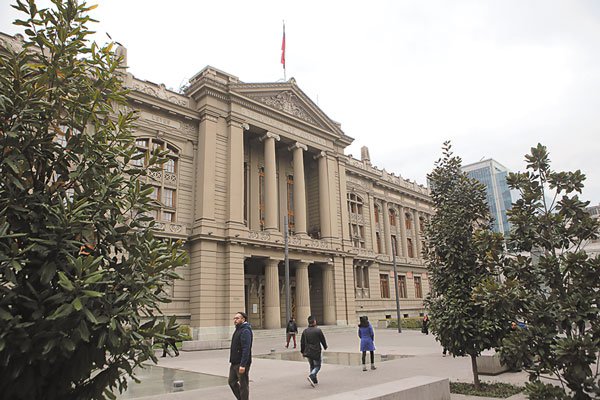 Corte Suprema hace reparos a la Ley de Bancos en nuevo informe solicitado por el Senado
