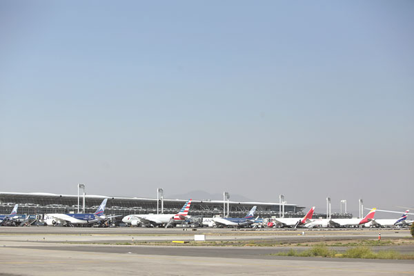 Gobierno eleva exigencias en licitación de rutas aéreas para dar mayor competencia