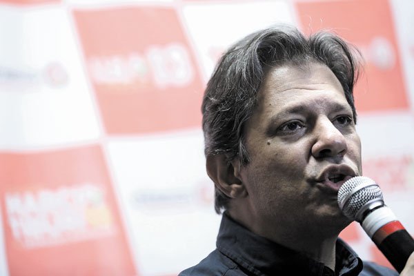 Fiscales de Brasil acusan de irregularidades a compañero de fórmula de Lula para elecciones