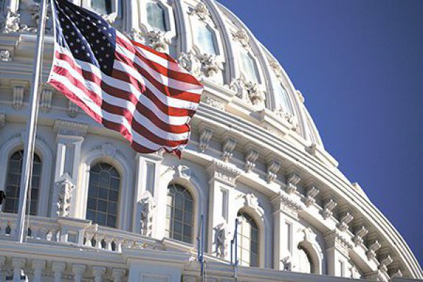 Déficit comercial de EEUU sube en julio