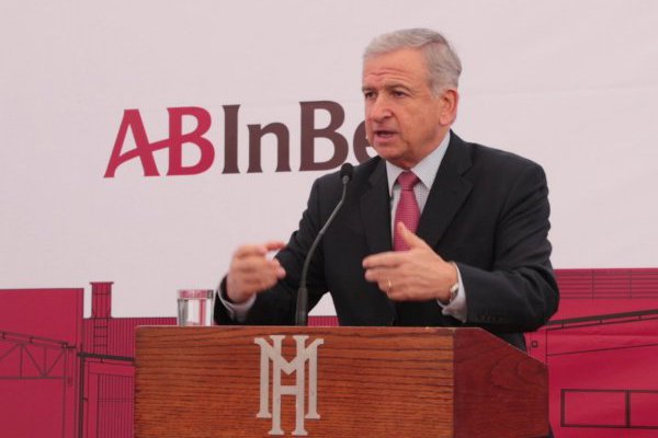 <p>Ahora en DF: Larraín, lamentó el rechazo que tuvo en la Cámara de Diputados el proyecto de salario mínimo</p>