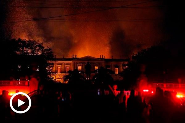 Un incendio arrasa el Museo Nacional de Río, el más antiguo de Brasil