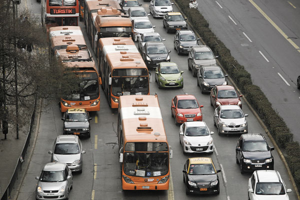 Mitsui y Sura: nuevo formato de licitación de Transantiago despierta interés de actores financieros