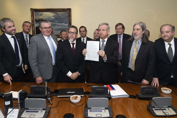 Tras salario mínimo, La Moneda afianza fórmula para avanzar con próximas reformas