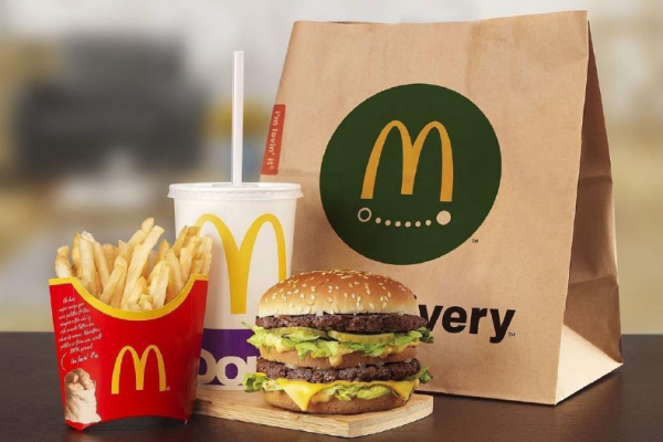 Aterriza en Chile servicio de entrega a domicilio de McDonald's