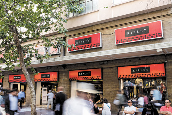 Venta de 2,6% de Ripley entre institucionales levanta el precio
