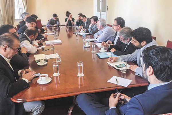 Regiones: diputados afinan fórmulas para negociar