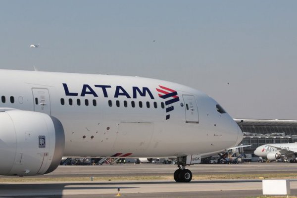 Latam se suma a otras aerolíneas para frenar joint venture entre Azul y Correos en Brasil