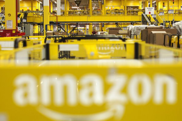Empleados de Amazon habrían vendido información confidencial de sus clientes