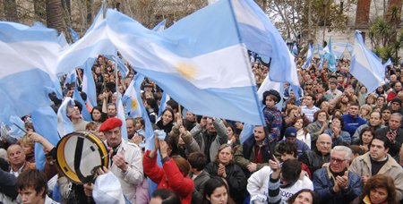 Argentina se paraliza en contra de "los ajustes" de Macri