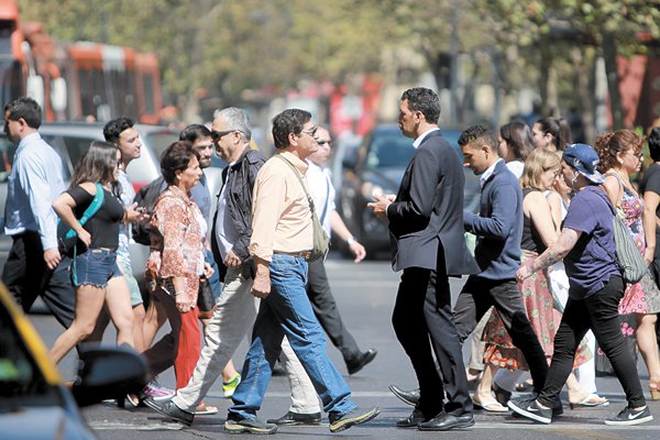 ¿Cuántas personas se han jubilado este año y cuál ha sido la renta promedio?
