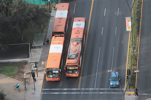 Transantiago: operadores colombianos aún no cumplen mínimo exigido