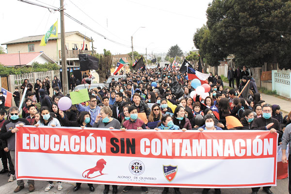 Gobierno ordena paralización de faenas de empresas en Quintero