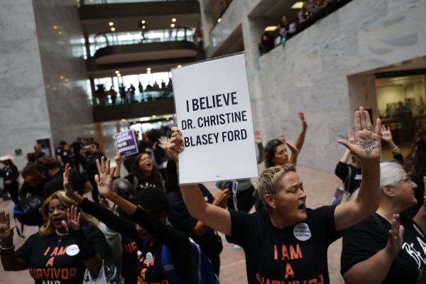 Denunciante de nominado de Trump a Corte Suprema ratifica acusaciones de abuso ante el Senado