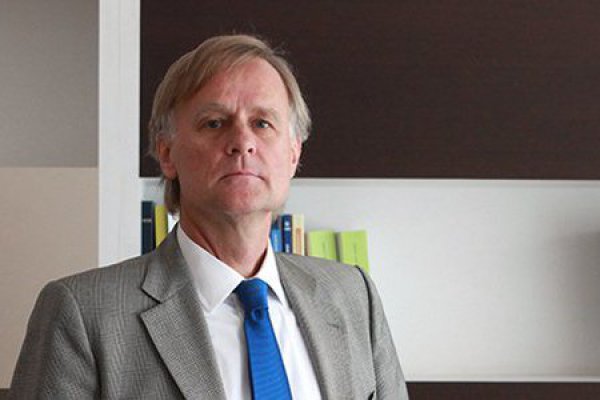 Klaus Schmidt-Hebbel pide aprobar CFA autónomo y revisar regla fiscal