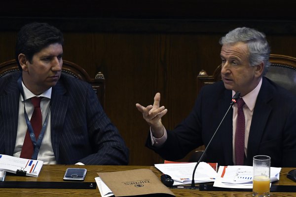 Presupuesto: Oposición endurece tono y apunta a recortes en regiones y tecnología