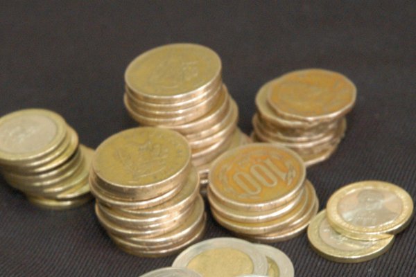 Las monedas de $ 100 antiguas tienen sus días contados: El Central las declaró "no aptas" para circular