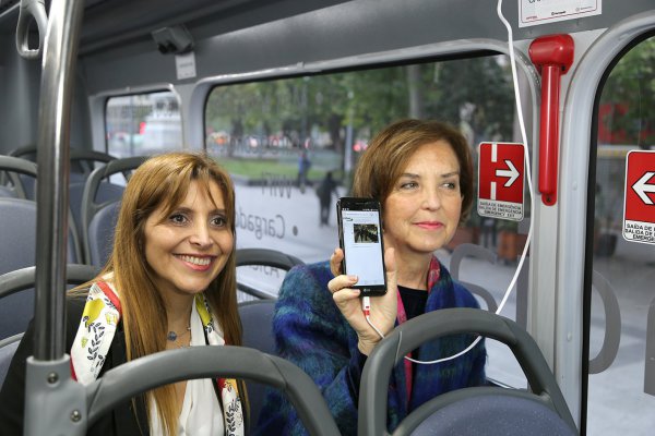 Gobierno lanza sistema de WiFi gratuito en nuevos buses del Transantiago