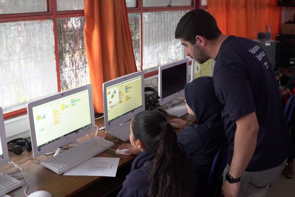Más de 5 mil niños del país participan en talleres gratuitos de seguridad digital y cuidado de su perfil en internet