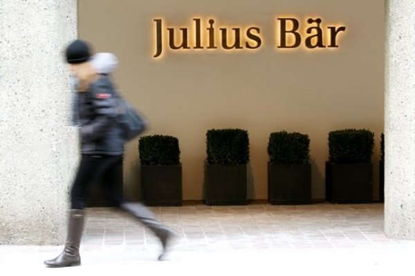Julius Baer cierra sus operaciones en Panamá y Perú y traslada planta a Chile