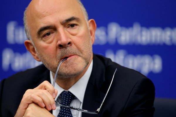La UE pone al gobierno de Italia en jaque con inédito rechazo al presupuesto