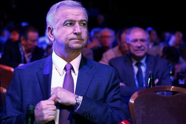 Ministro Larraín ya prepara el debate de la inminente reforma de pensiones y llama a dejar de lado “la ideología”