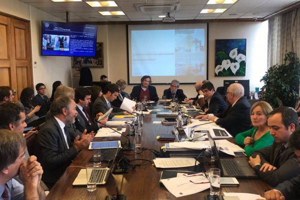 Reforma tributaria: Sofofa insiste en recortar impuestos a empresas y Conupia critica la cláusula PYME