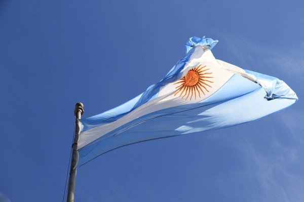 Economía argentina cayó 1,6% interanual en agosto