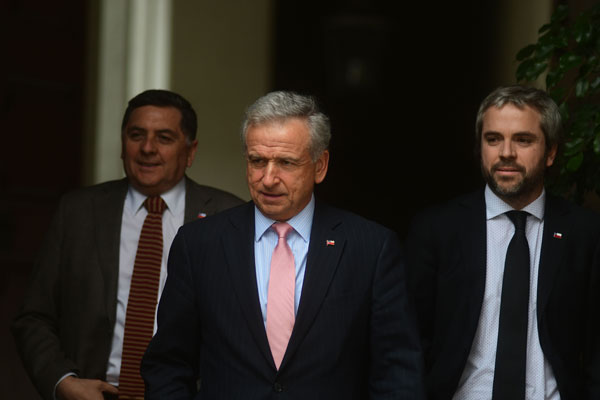 Gobierno explora acuerdo con bloque DC-PR para aprobar ley de presupuesto 2019