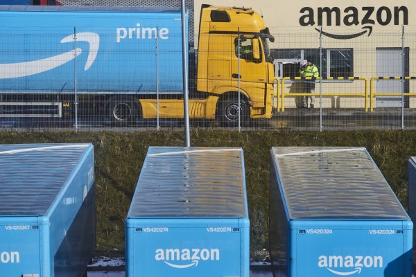Amazon elimina monto mínimo para envíos gratuitos por primera vez este año