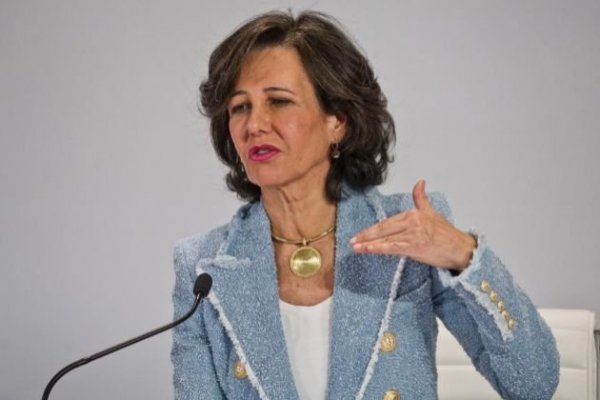 Ana Botín arremete contra las tecnológicas por no pagar una parte justa de impuestos