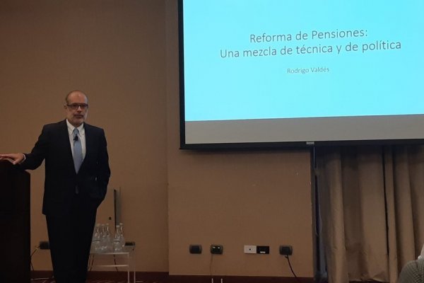 Valdés por reforma de pensiones: "No por tener algo más solidario nos vamos a transformar en Venezuela"
