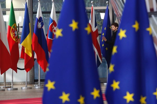 UE revisa a la baja crecimiento de la eurozona en 2019