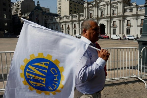 Trabajadores del sector público ven posible alcanzar acuerdo con gobierno por reajuste salarial