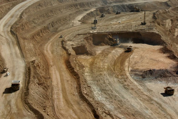 <p>Rio Tinto y firmas japonesas en carrera por participación en Quebrada Blanca II</p>