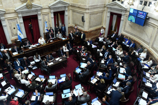 Macri logra sacar adelante Presupuesto 2019 en señal de fuerza a mercados