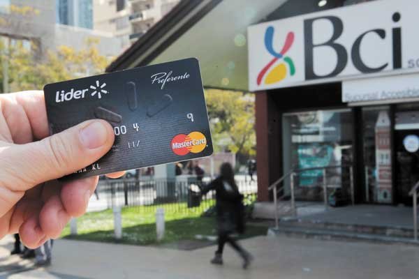 <p>Bci finalmente concreta la compra de la tarjeta Lider Mastercard a Walmart</p>